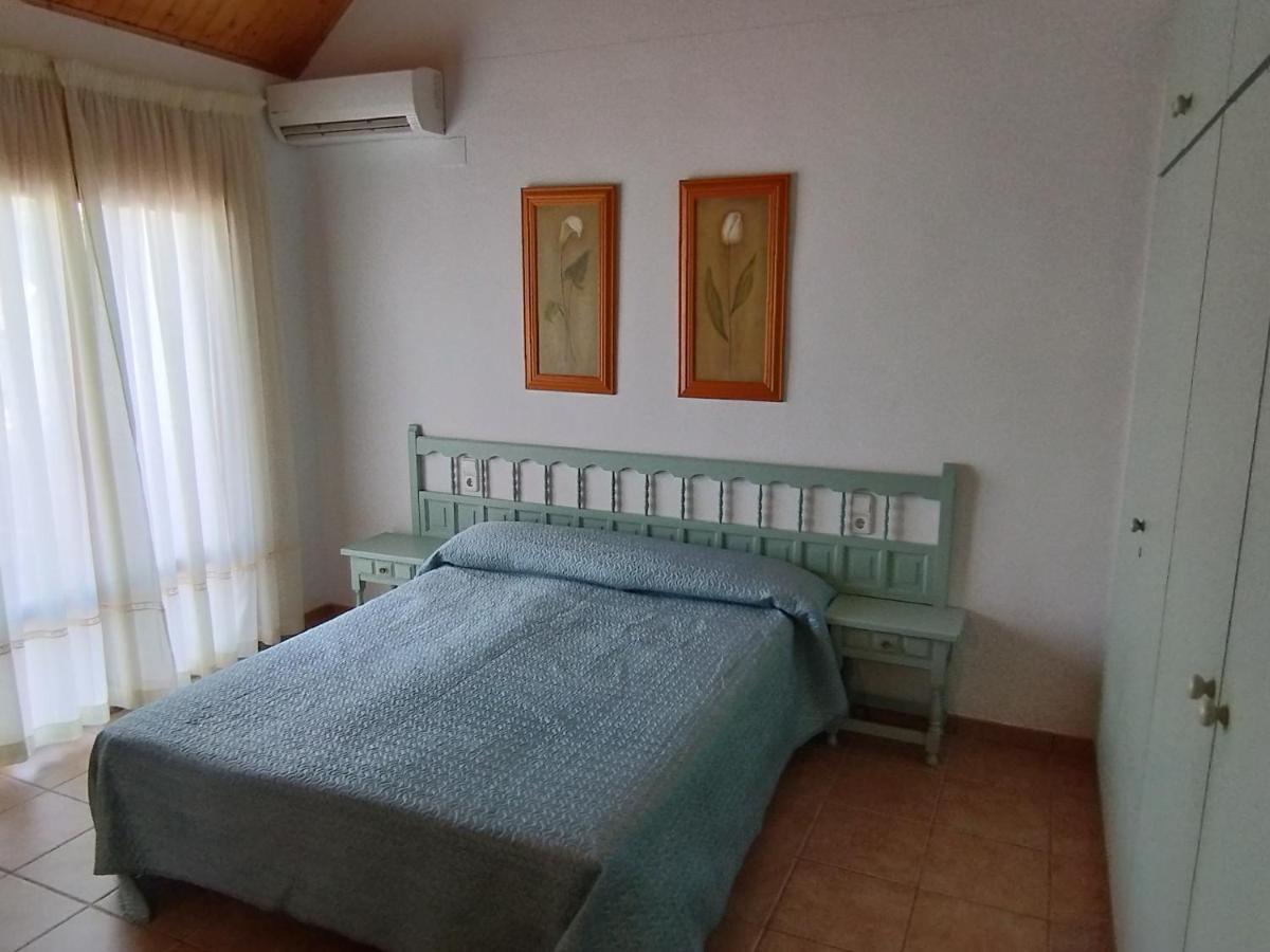 Hostal Restaurant Paca Риумар Екстериор снимка