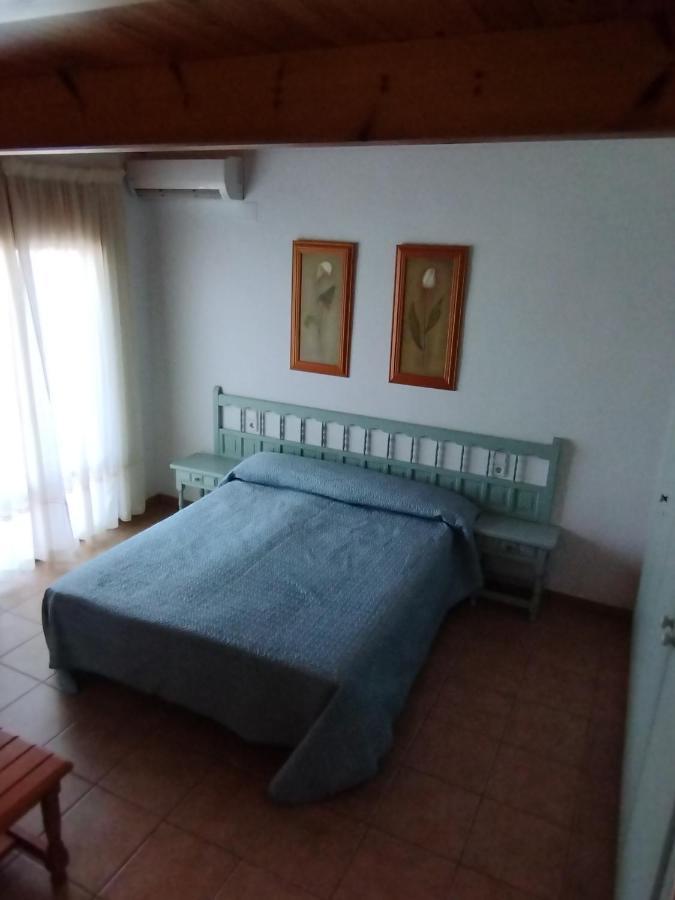 Hostal Restaurant Paca Риумар Екстериор снимка