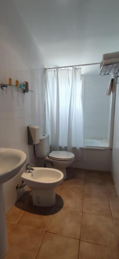 Hostal Restaurant Paca Риумар Екстериор снимка